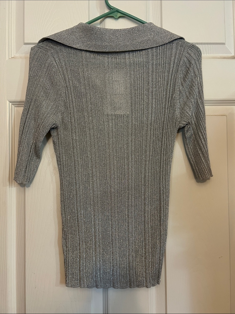 A.L.C. Joey Metallic Silver Ribbed V-Neck Polo Elbow Length Sleeves Top Sweater - Picture 9 of 9